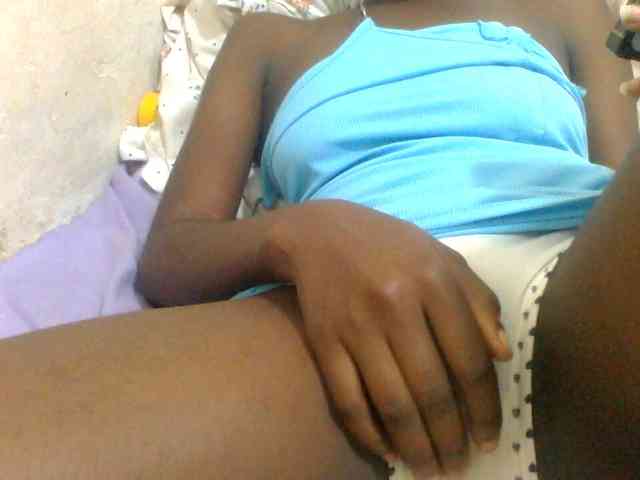 Melodious-Liz webcam