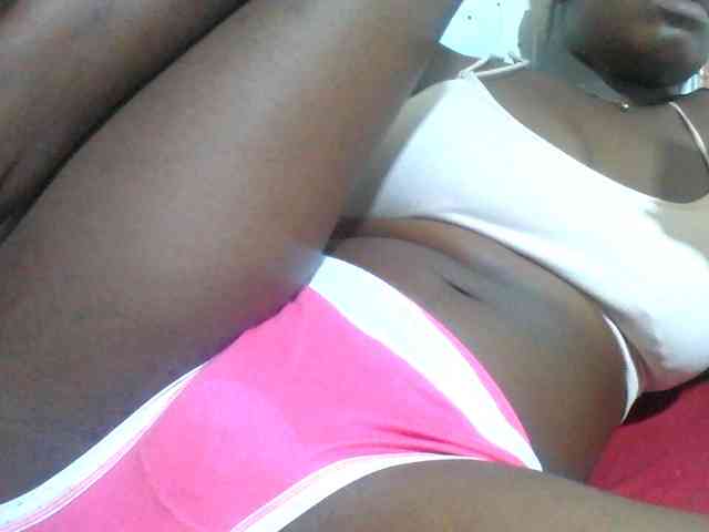 Melodious-Liz webcam