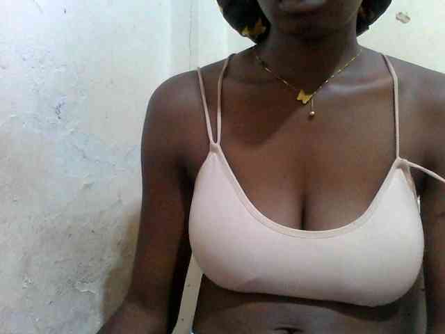 Melodious-Liz webcam