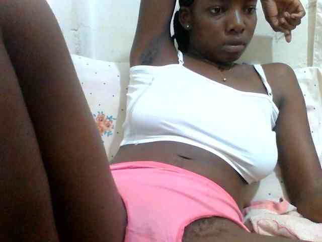 Melodious-Liz webcam