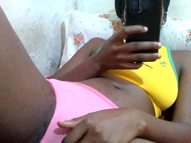 Melodious-Liz webcam