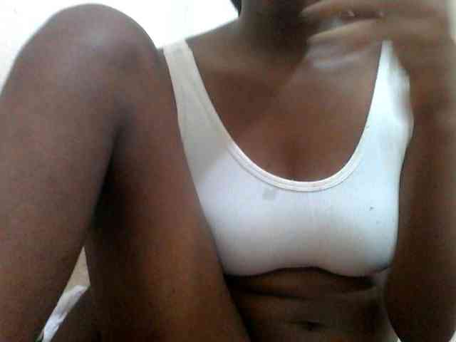 Melodious-Liz webcam