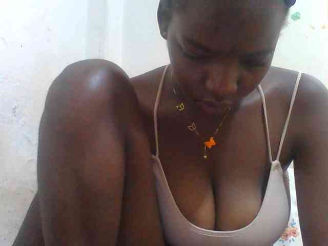 Melodious-Liz webcam