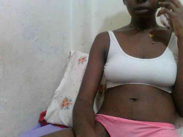 Melodious-Liz webcam