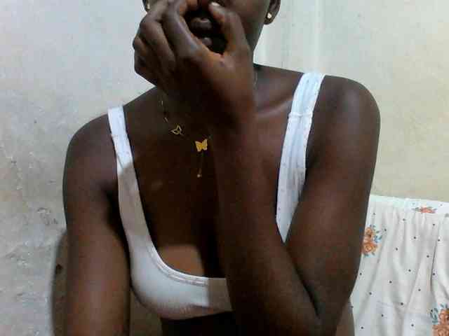 Melodious-Liz webcam