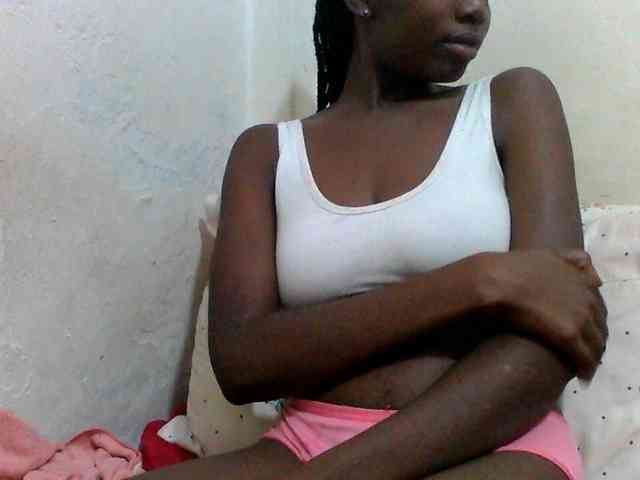 Melodious-Liz webcam