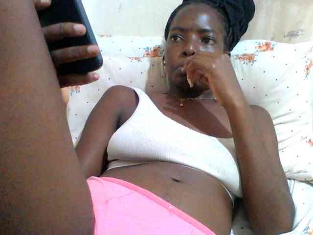 Melodious-Liz webcam