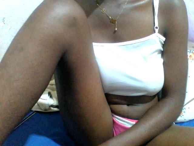 Melodious-Liz webcam