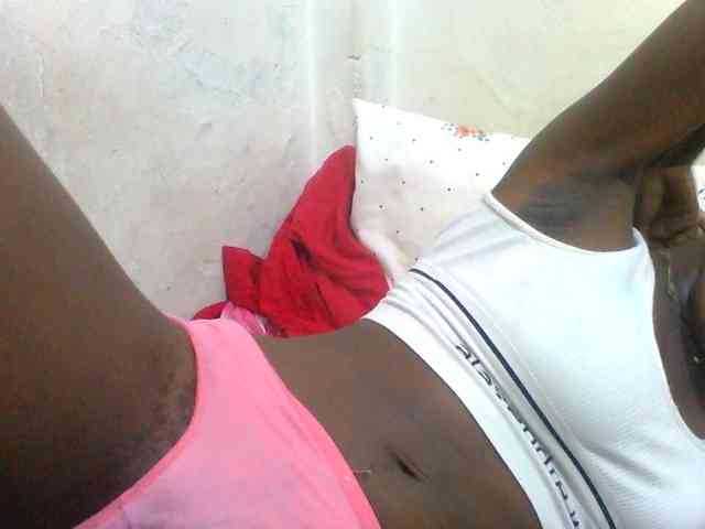Melodious-Liz webcam