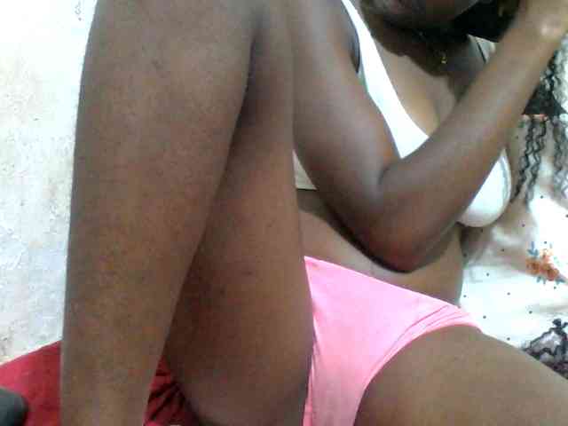 Melodious-Liz webcam