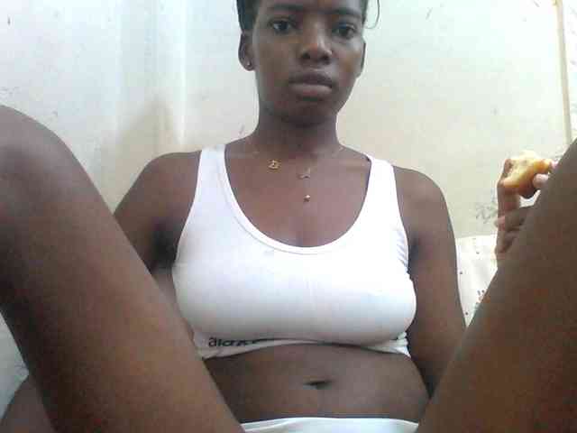 Melodious-Liz webcam