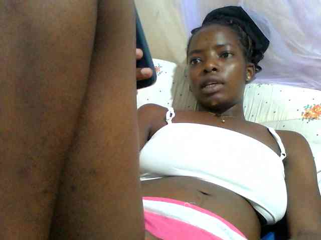 Melodious-Liz webcam