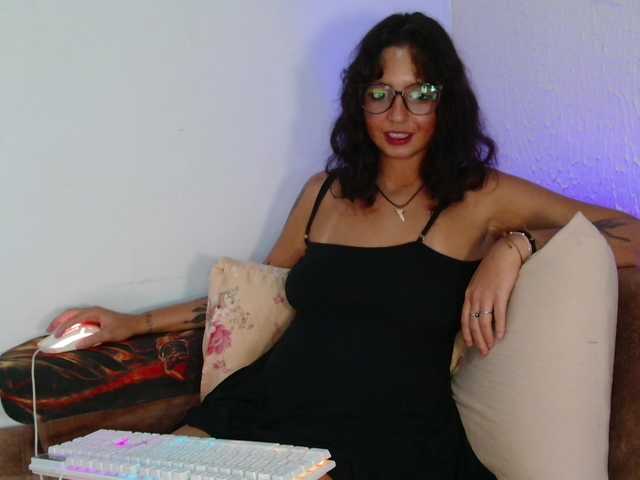 myamillor's BongaCams show and profile