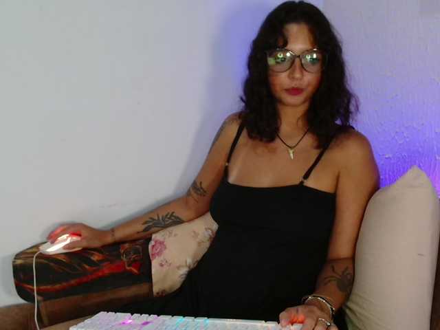 myamillor's BongaCams show and profile
