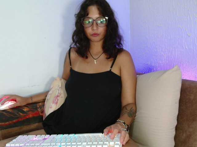 myamillor's BongaCams show and profile