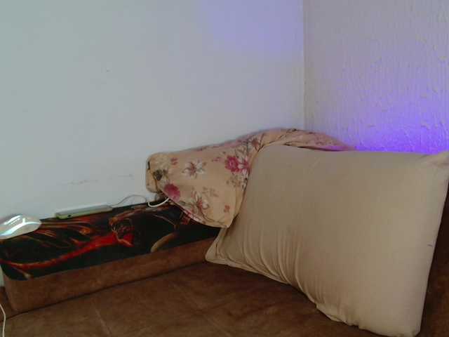 myamillor's BongaCams show and profile