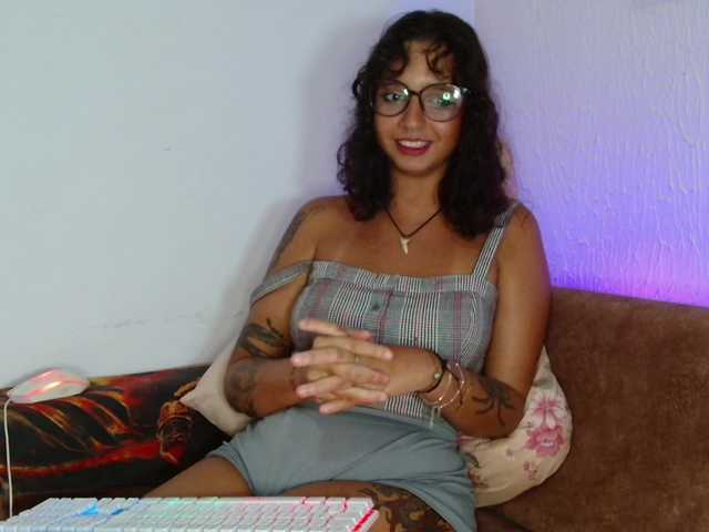 myamillor's BongaCams show and profile