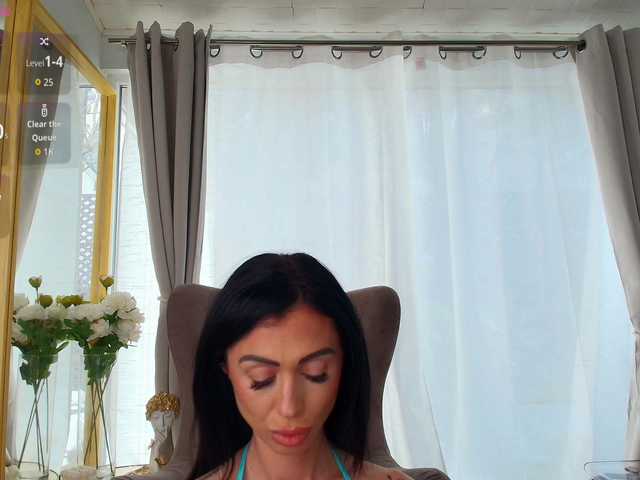 Paris-x-Hilton's BongaCams show and profile