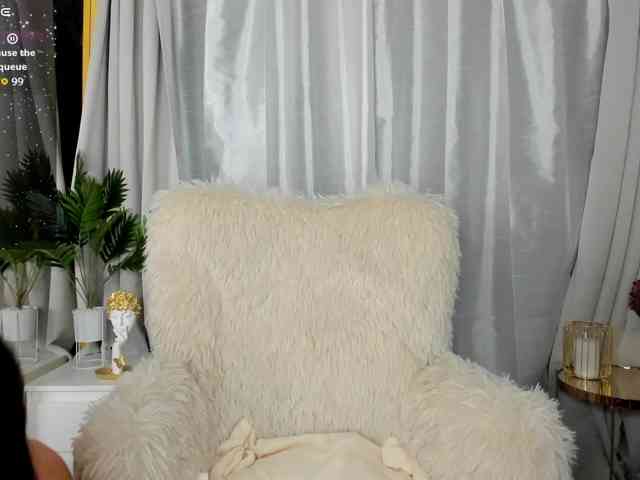 ParissHiltonX webcam