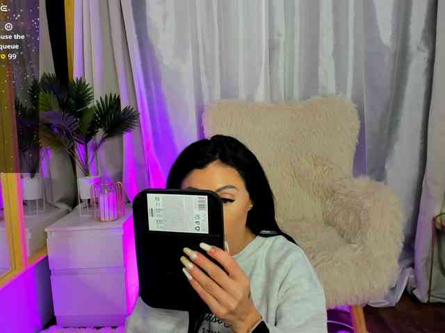 ParissHiltonX webcam