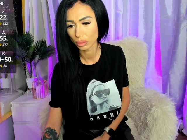 ParissHiltonX webcam