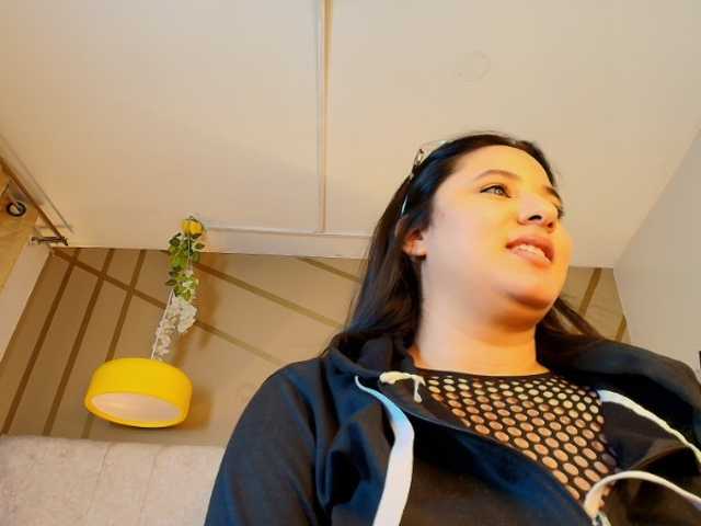 frreeya's BongaCams show and profile