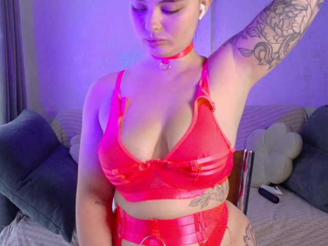 Sex chat gratuit in direct cu Starstorm pe BongaCams