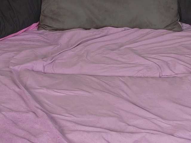 Starstorm's BongaCams show and profile