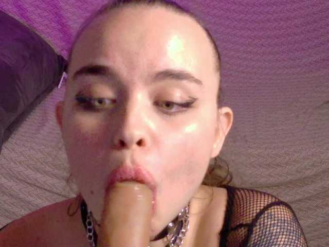Sex chat gratuit in direct cu Starstorm pe BongaCams