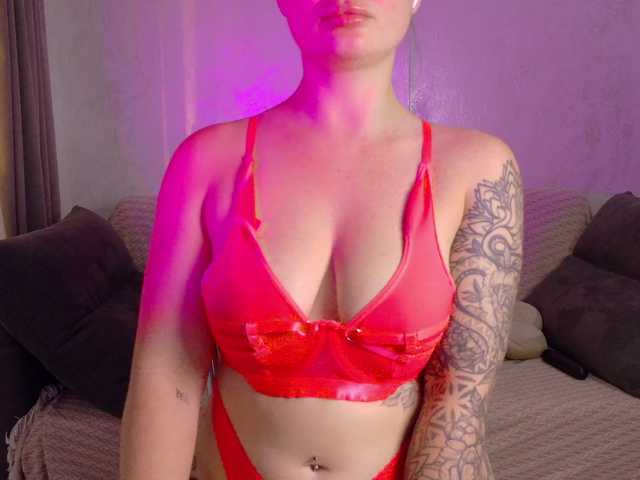 Sex chat gratuit in direct cu Starstorm pe BongaCams