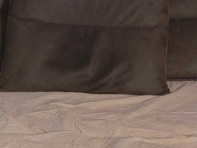 Starstorm's BongaCams show and profile