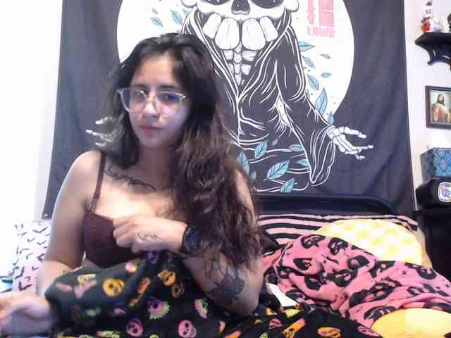 teamiserable1 Live Webcam on BongaCams