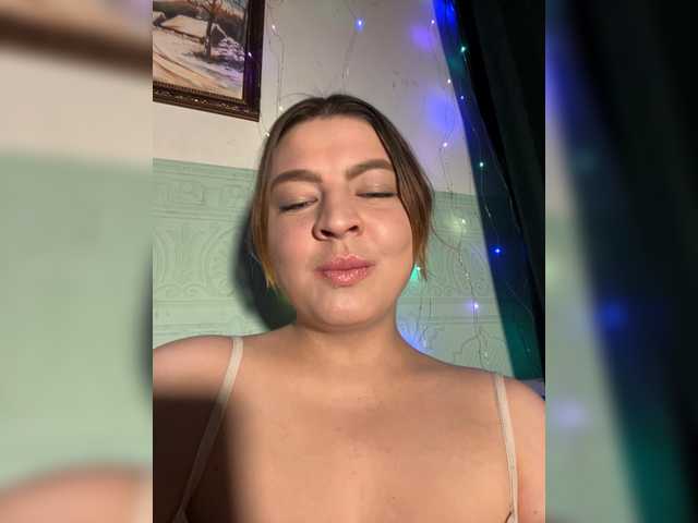 Lilian00666a's BongaCams show and profile