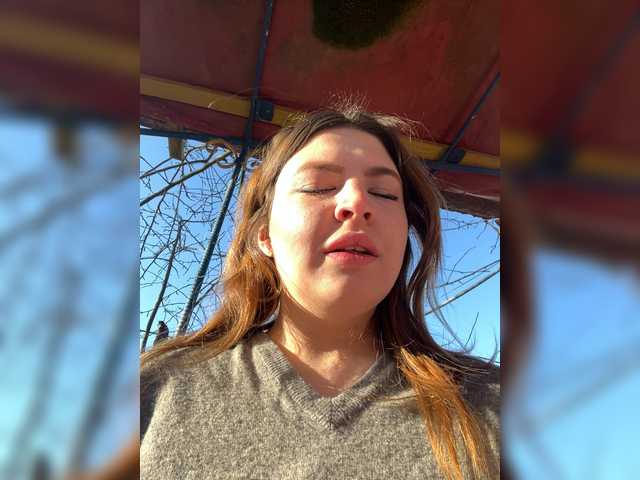 Lilian00666a's BongaCams show and profile