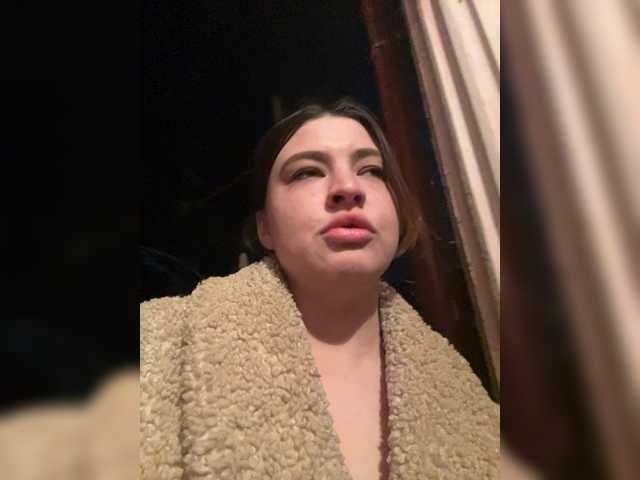 Lilian00666a's BongaCams show and profile