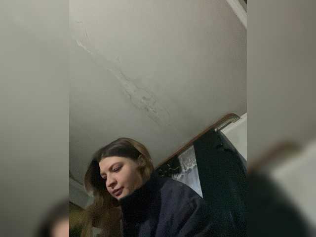 Lilian00666a's BongaCams show and profile