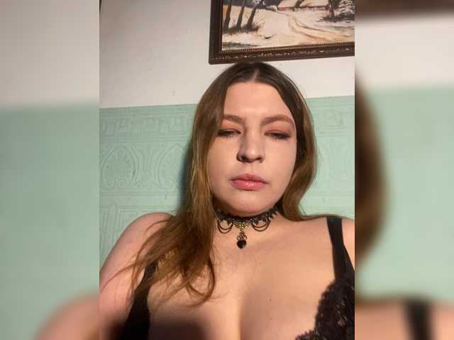 Lilian00666a's BongaCams show and profile