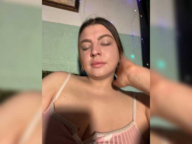 Lilian00666a's BongaCams show and profile