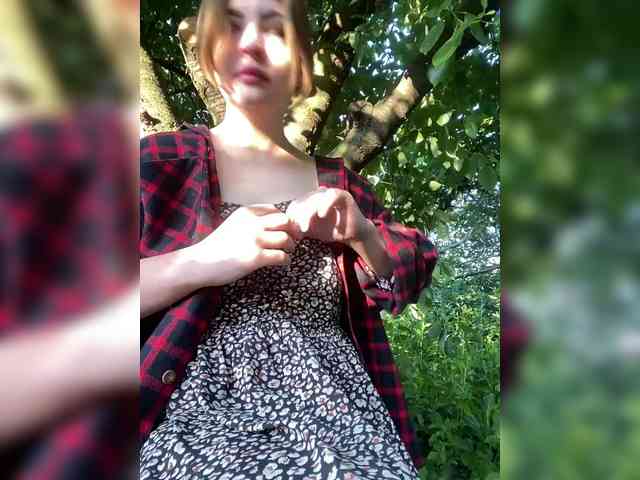 LilianLovee webcam