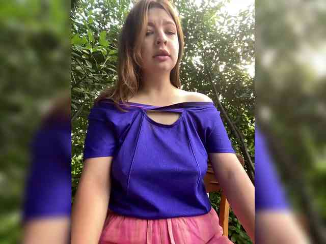 LilianLovee webcam
