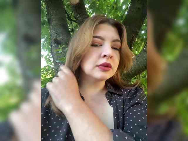 LilianLovee webcam