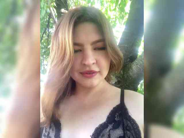 LilianLovee webcam