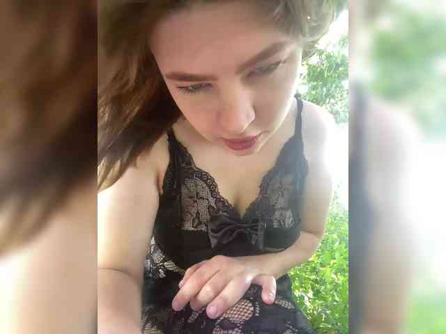 LilianLovee webcam