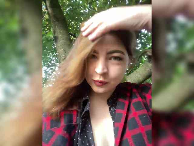 LilianLovee webcam