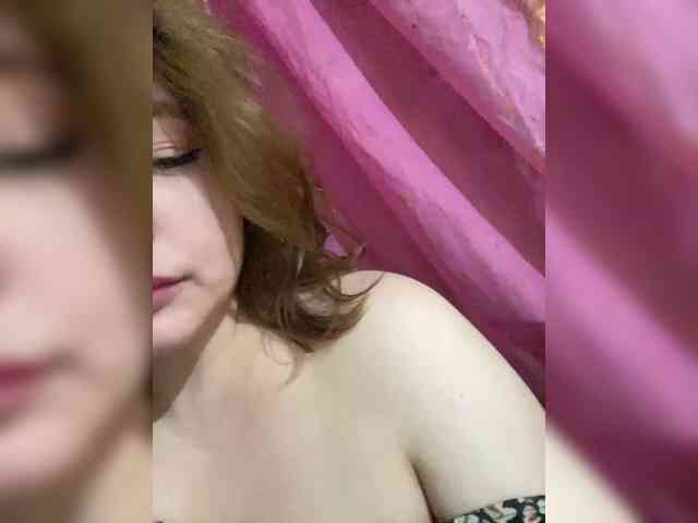 Lilian00666a Live Webcam on BongaCams