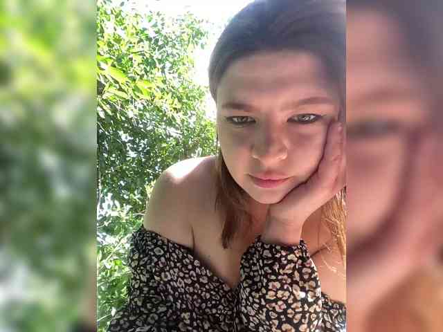 LilianLovee webcam