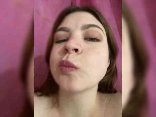 LilianLovee webcam