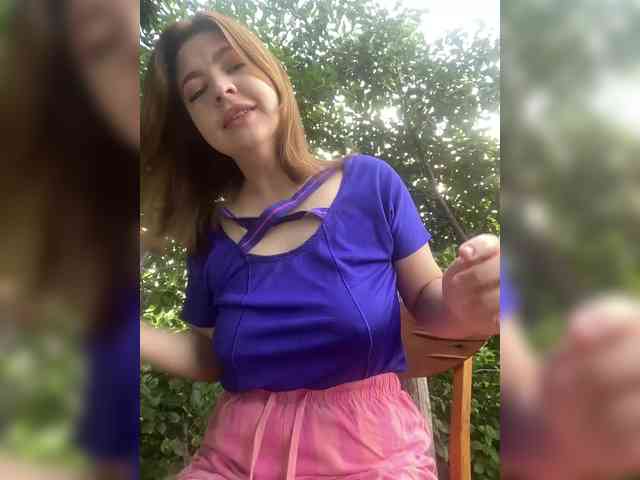 LilianLovee webcam