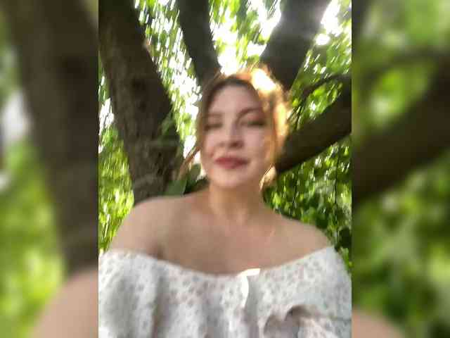 LilianLovee webcam