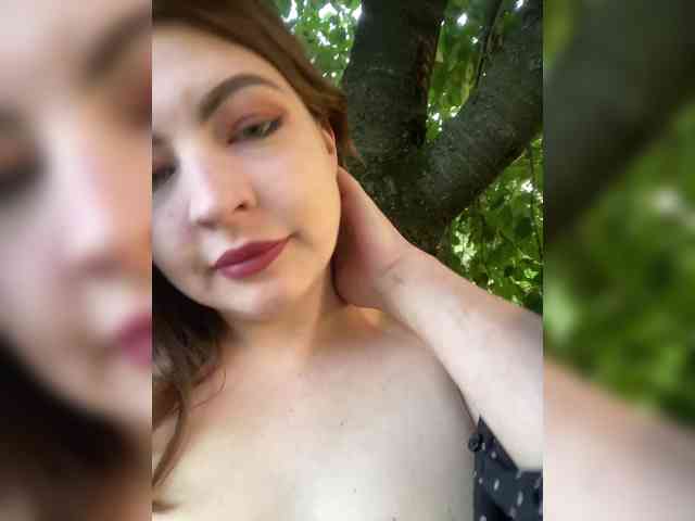 LilianLovee webcam